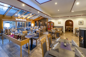 Café da manhã com buffet todos os dias mediante uma taxa