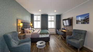 Comfort tweepersoonskamer (Main Building) | Hypoallergeen beddengoed, een bureau, een laptopwerkplek, gratis wifi