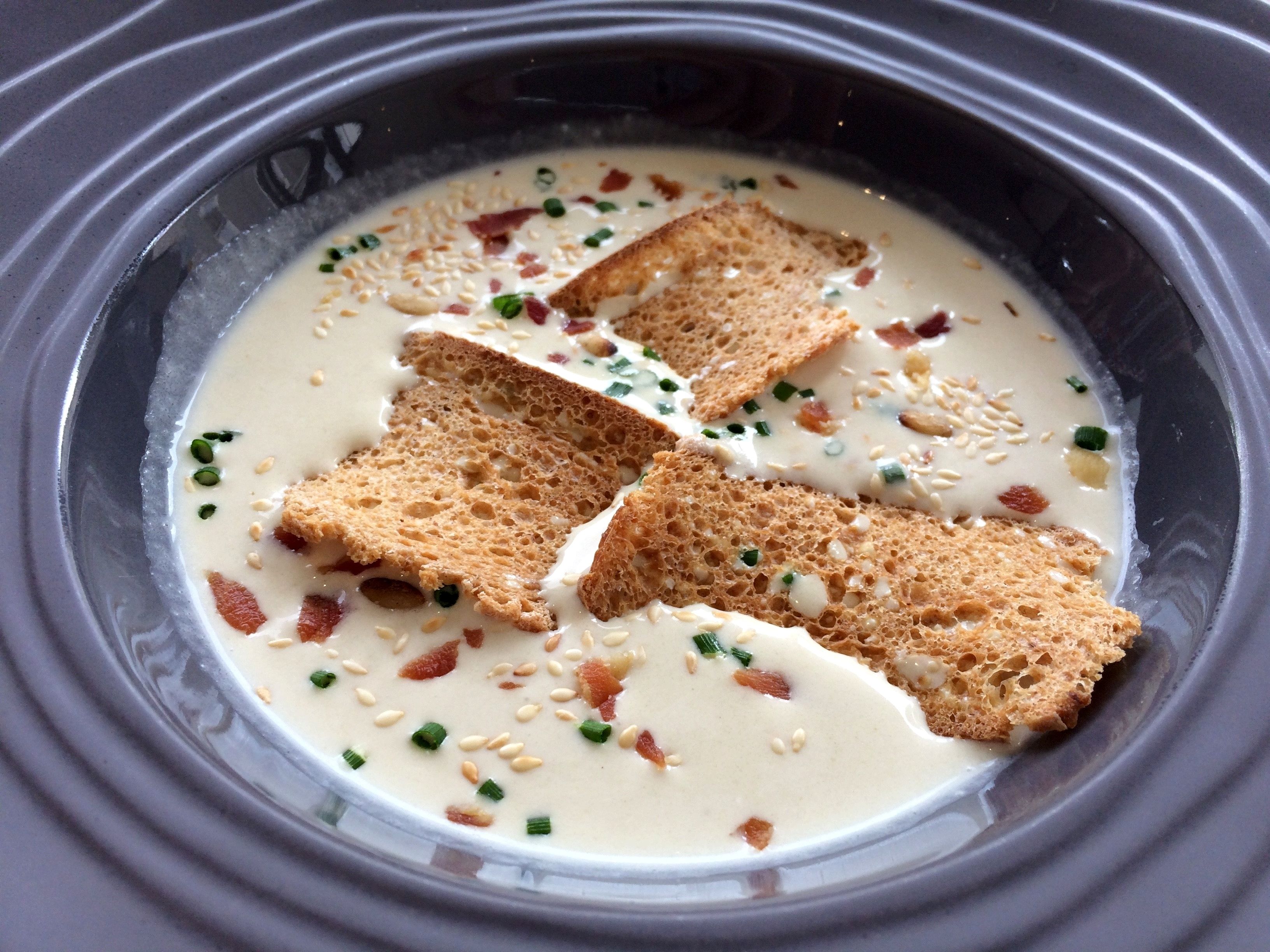 lunch and dinner served, french cuisine