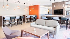 Lobby - Hampton By Hilton Aberdeen Westhill (Westhill)