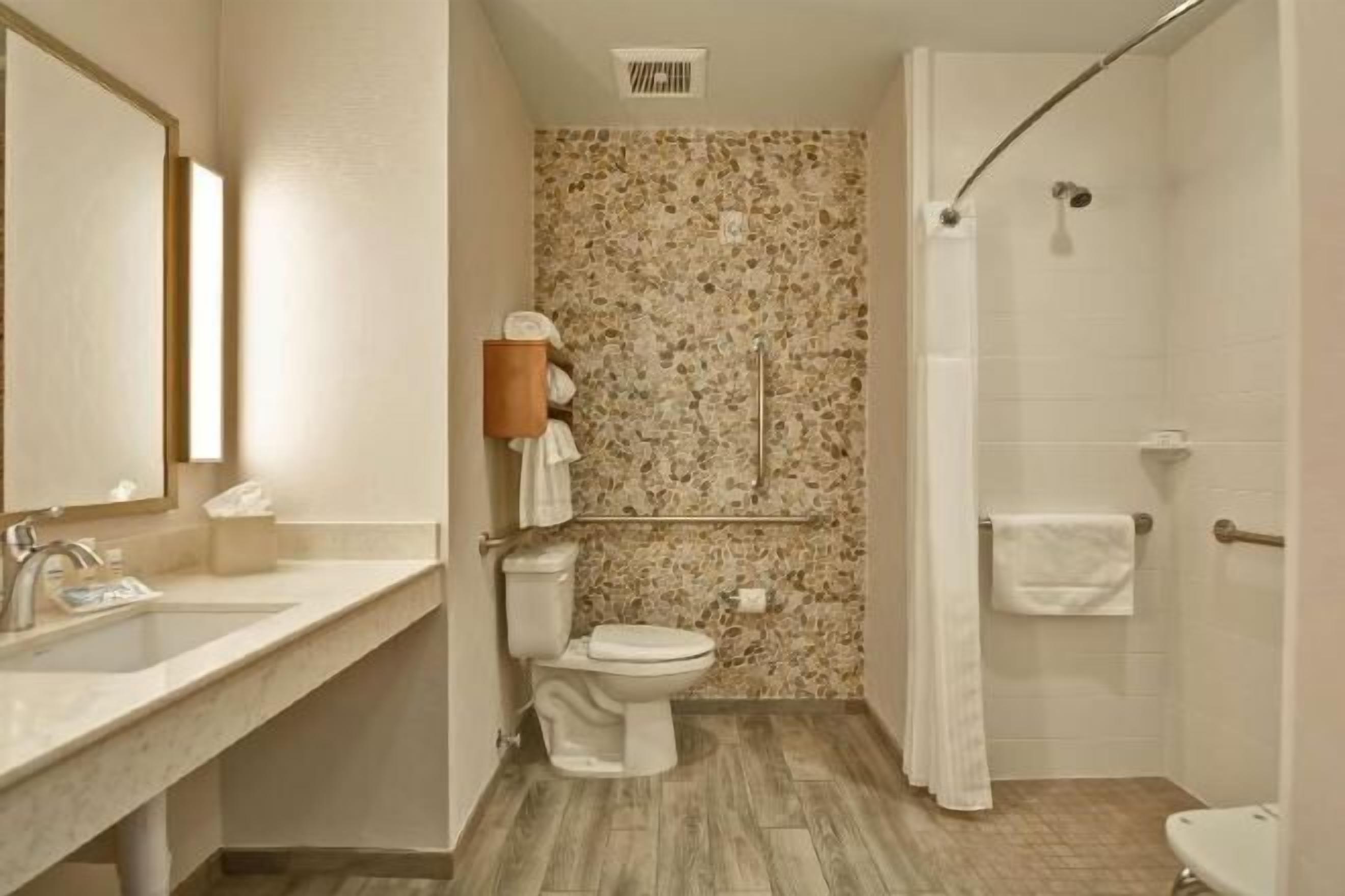 욕실 | 헤어드라이어, 타월