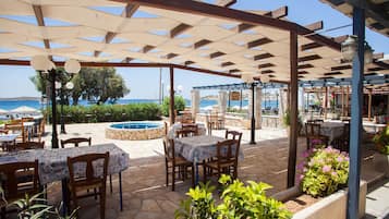 Breakfast, lunch, dinner served; Greek cuisine