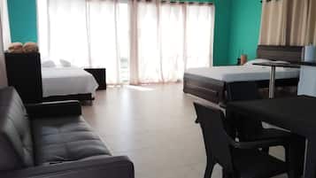 Apartamento executivo, 1 quarto, banheiro privativo, vista para o mar | Roupas de cama premium, cofres nos quartos, berços (sobretaxa)