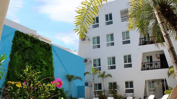 Unclassified image, 1 of 26, button - Hoteles Berny (Isla Mujeres)