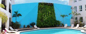 Outdoor pool - Hoteles Berny (Isla Mujeres)