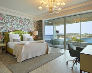Habitación junior, vista al mar | 1 habitación, ropa de cama de alta calidad y camas con efecto memoria 
