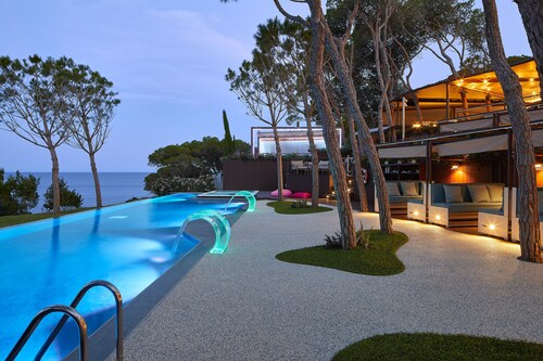 Alàbriga Hotel & Home Suites