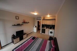 Comfort Studio | Living area