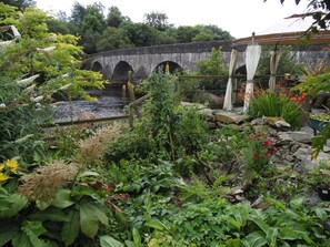 Property grounds - The Haven B&B (Castle Douglas)