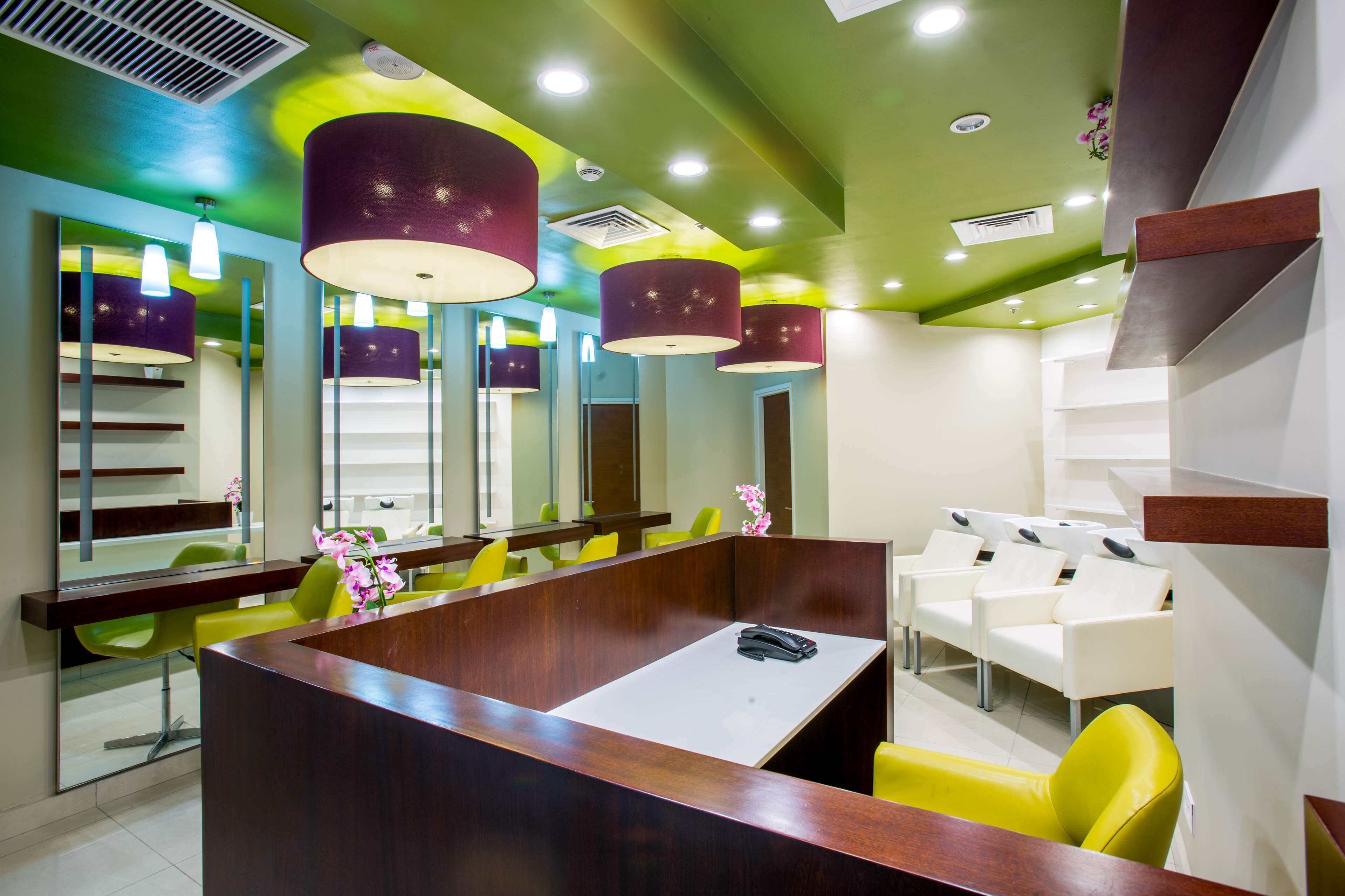 couples treatment room(s), body treatments, aromatherapy