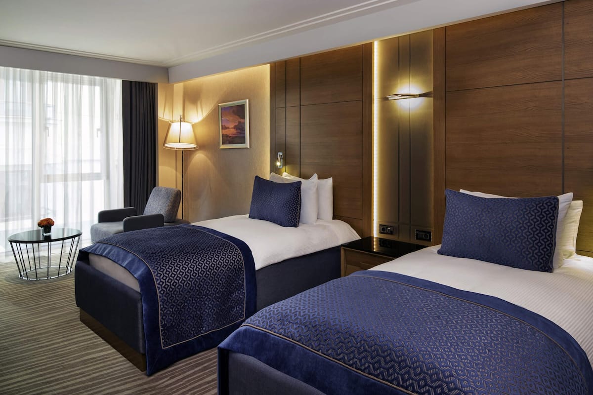 1 chambre, couette en duvet d'oie, minibar