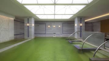 Piscine couverte