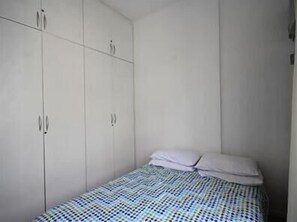 Apartamento standard, 1 quarto | Ferros/tábuas de passar roupa, Wi-Fi de cortesia