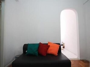 Apartamento standard, 1 quarto | Sala de estar