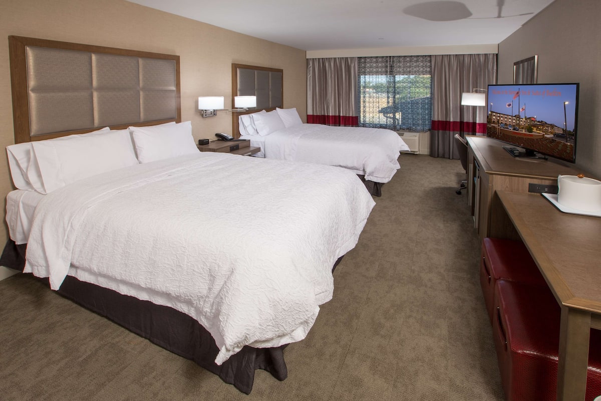 In-room safe, desk, laptop workspace, free WiFi
