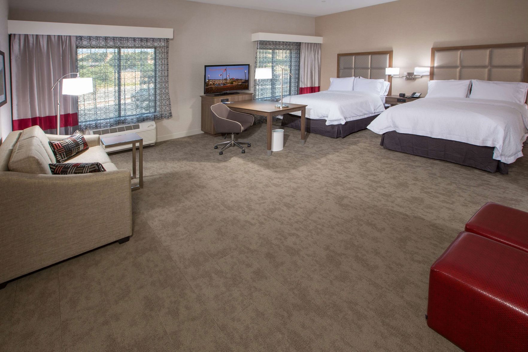 In-room safe, desk, laptop workspace, free WiFi