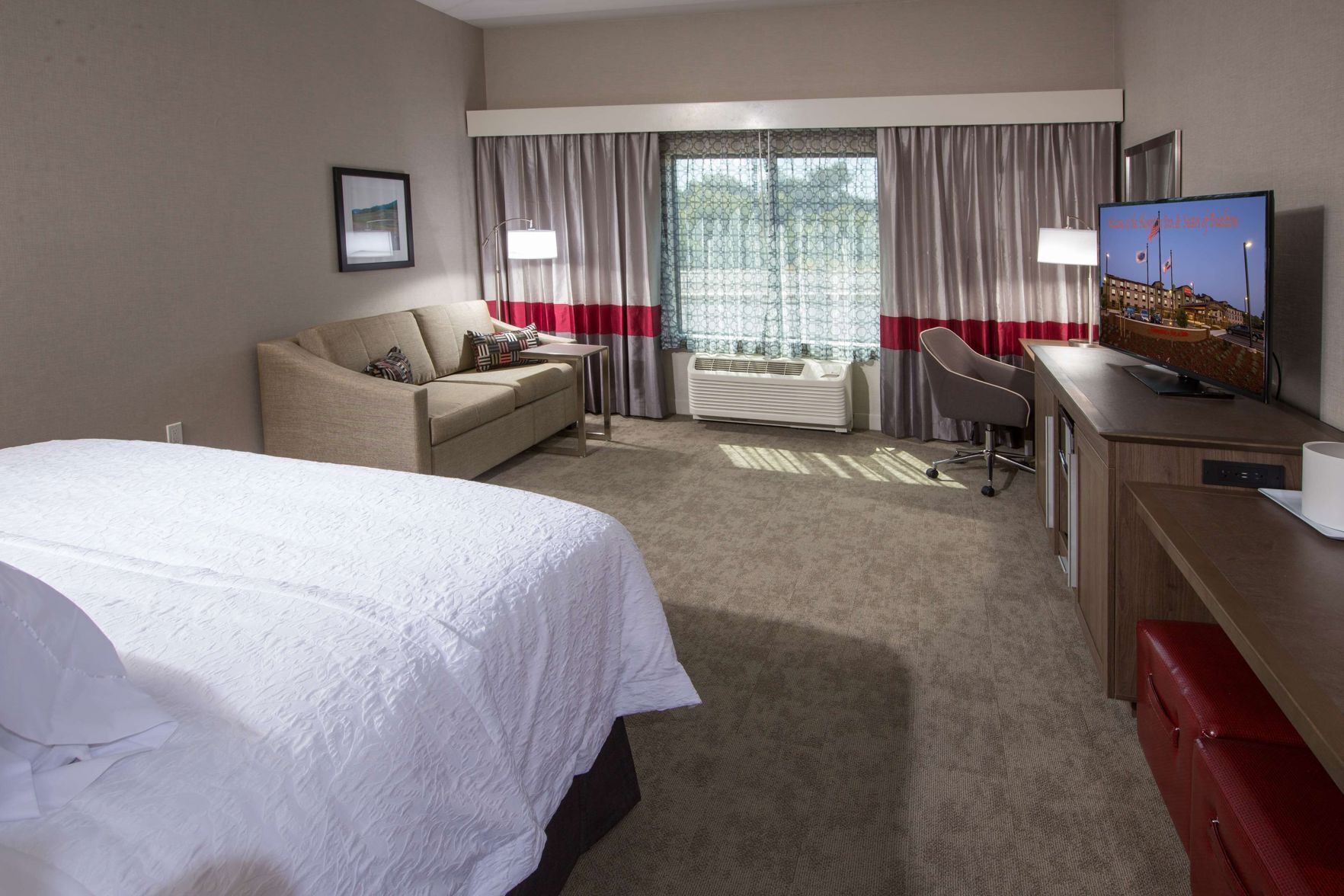 In-room safe, desk, laptop workspace, free WiFi