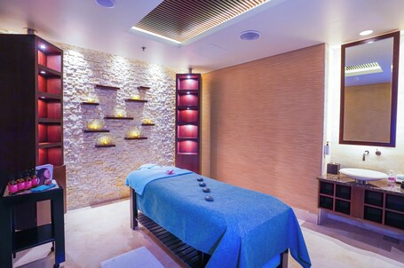 Beach Rotana All Suites - Image 35