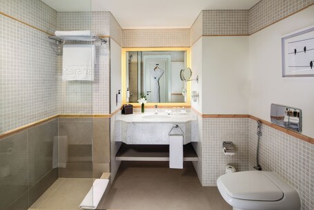 Beach Rotana All Suites - Image 46