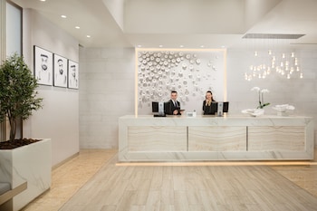 Beach Rotana All Suites