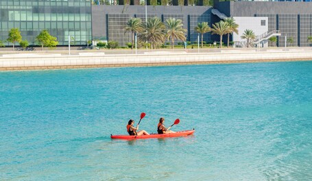 Beach Rotana All Suites - Image 17