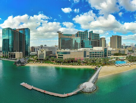 Beach Rotana All Suites - Image 6