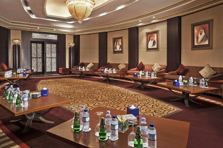 Beach Rotana All Suites - Image 44