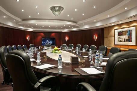 Beach Rotana All Suites - Image 27
