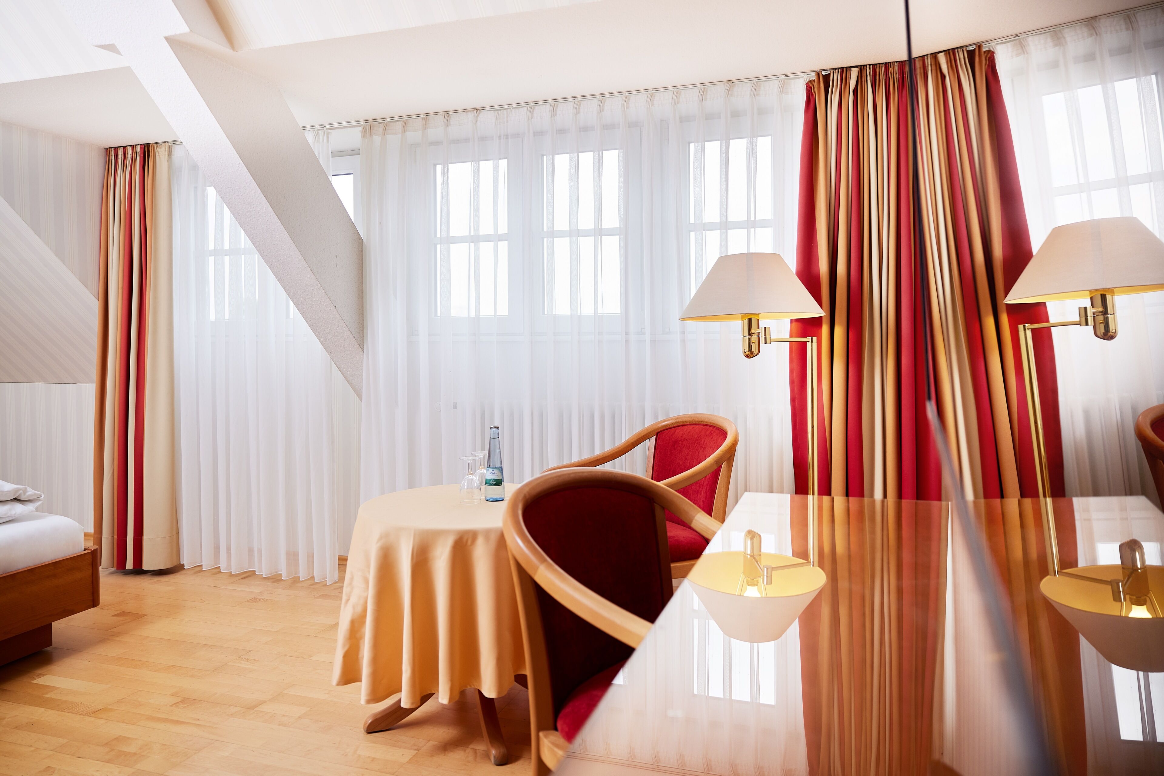 standard double room | 1 bedroom, minibar, in-room safe, desk