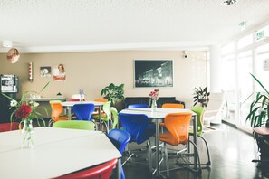 Restaurant - StayInn Freiburg Hostel & Guesthouse (Freiburg im Breisgau)