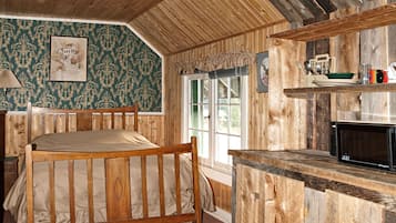 Economy Room, 1 Double Bed, Refrigerator & Microwave, Garden View | 1 bedroom, individually decorated, individually furnished, free WiFi