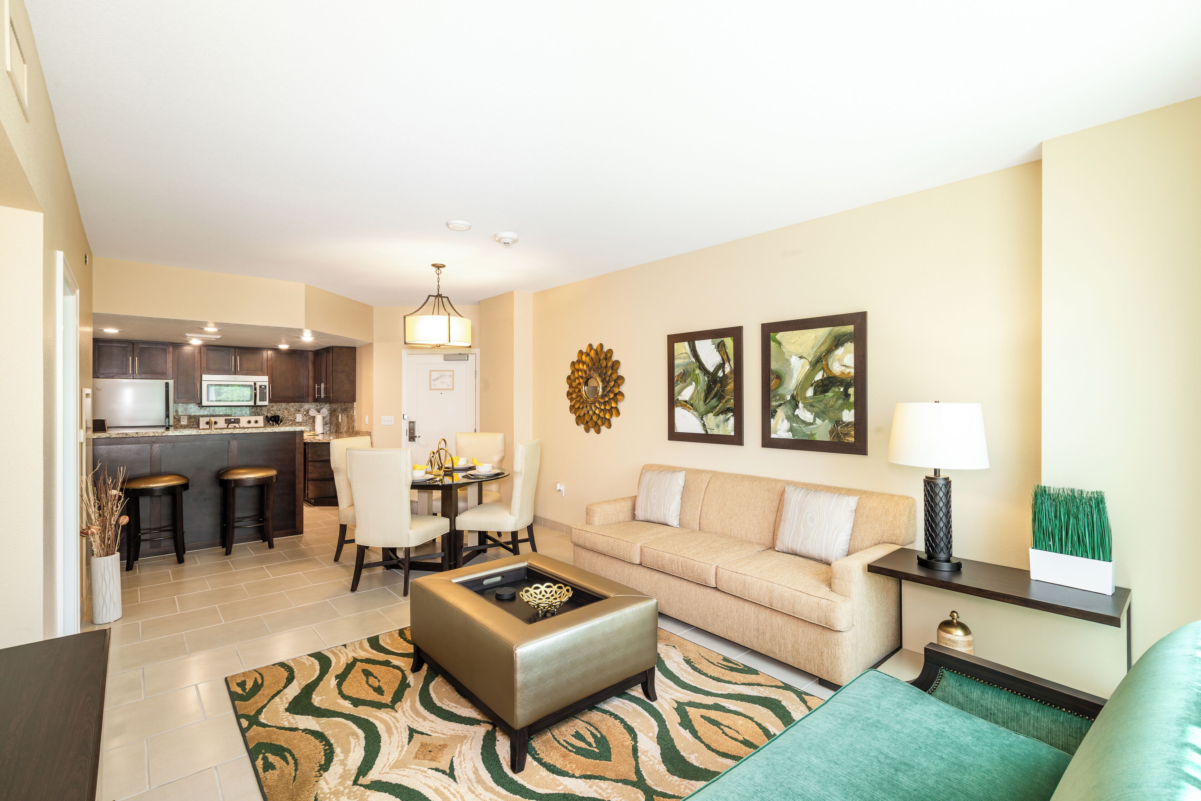 55 吋平面電視連有線電視頻道、電視