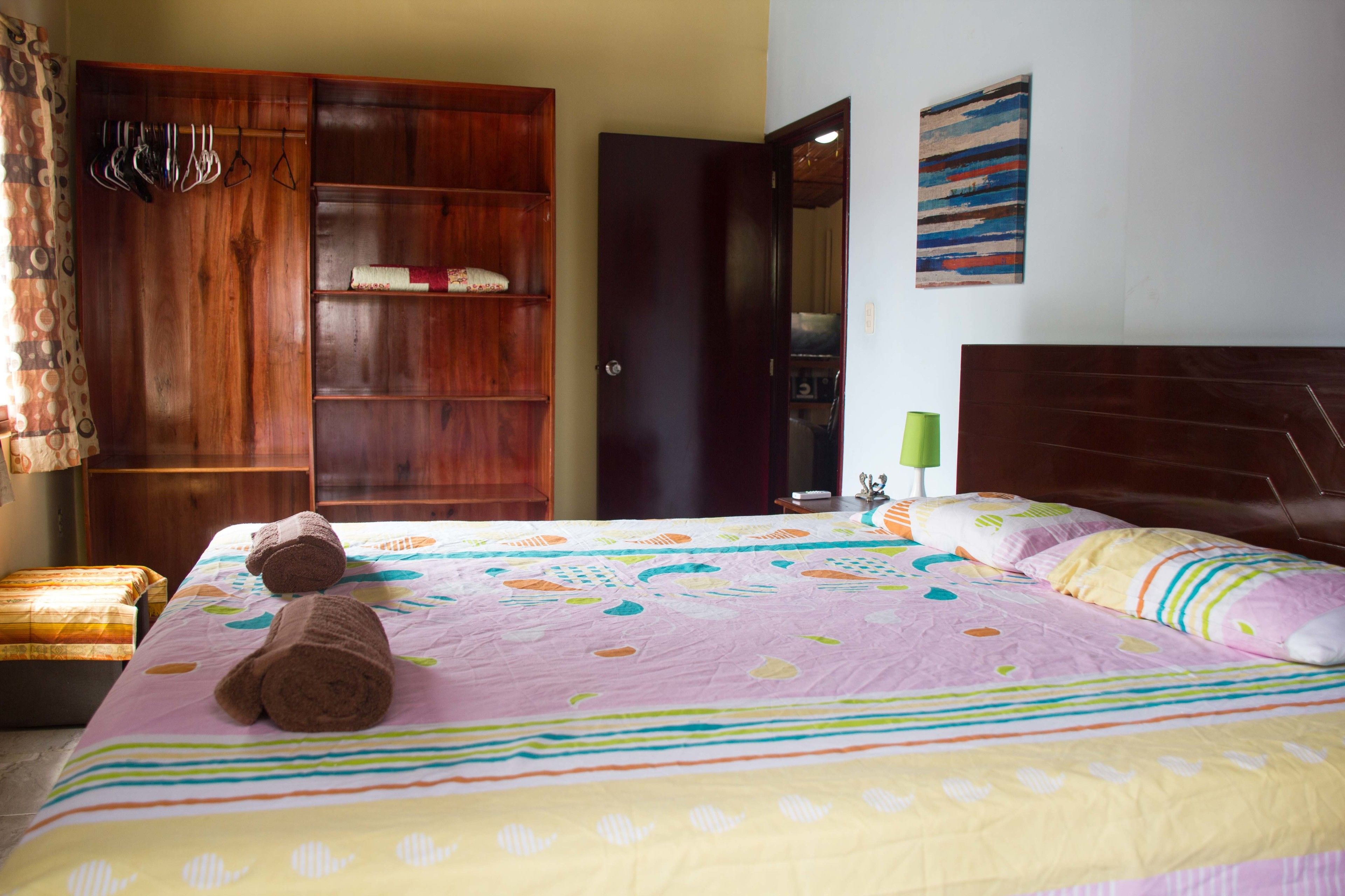 premier cottage, 2 bedrooms, kitchen, sea view | 2 bedrooms, individually decorated, individually furnished