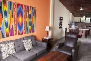 32-inch flat-screen TV with cable channels, TV, Netflix