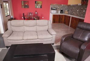 32-inch flat-screen TV with cable channels, TV, Netflix