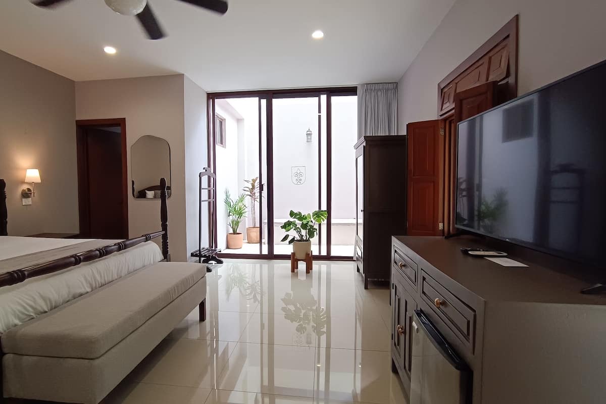 junior suite, terrace | 1 bedroom, premium bedding, pillow-top beds, minibar