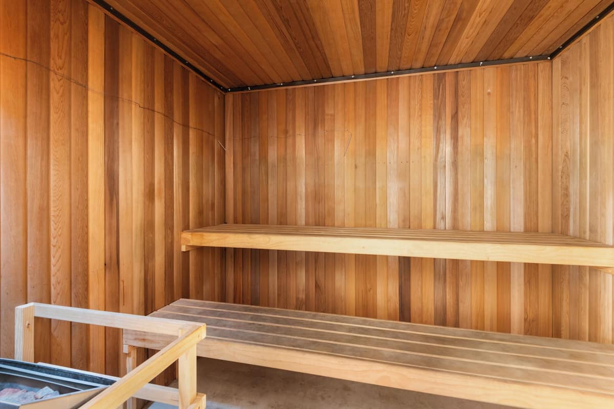 Sauna studio | Blackout drapes, soundproofing, iron/ironing board, free WiFi