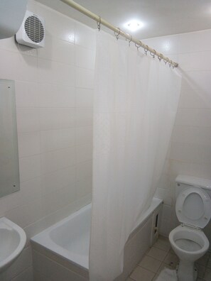 Bathroom - Ville Regent Hotel (Abuja)