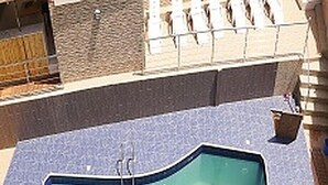 حمّام سباحة خارجي