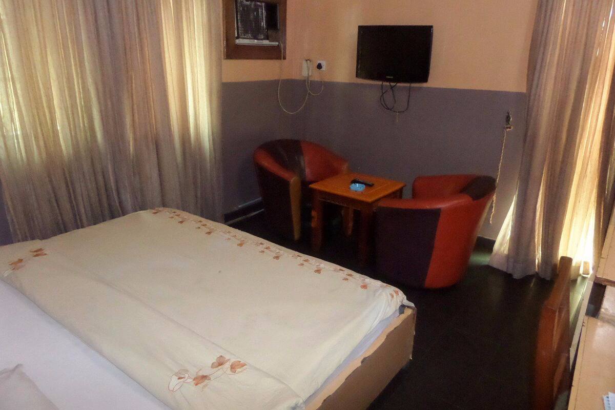 Phòng phong cách cổ điển, 1 giường đôi