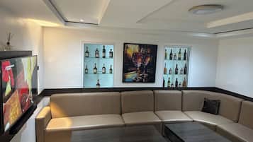 Lobby-Lounge