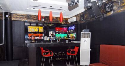 Royal Park Hotel & Suites