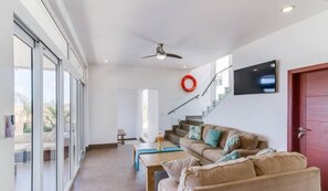 تفاصيل الفندق من الداخل