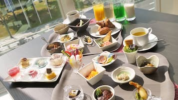 Daily buffet breakfast for a fee