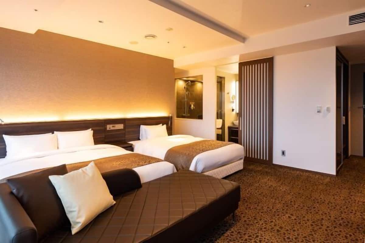 In-room safe, blackout curtains, soundproofing, iron/ironing board