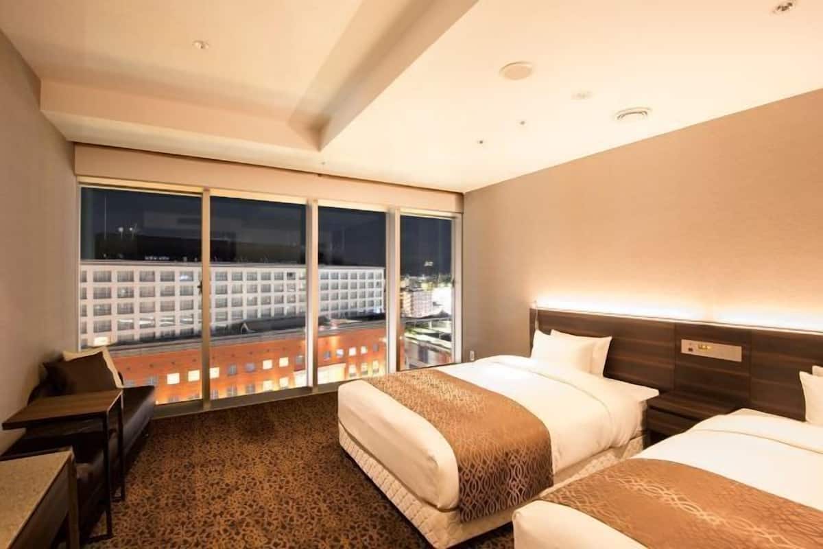In-room safe, blackout drapes, soundproofing, iron/ironing board