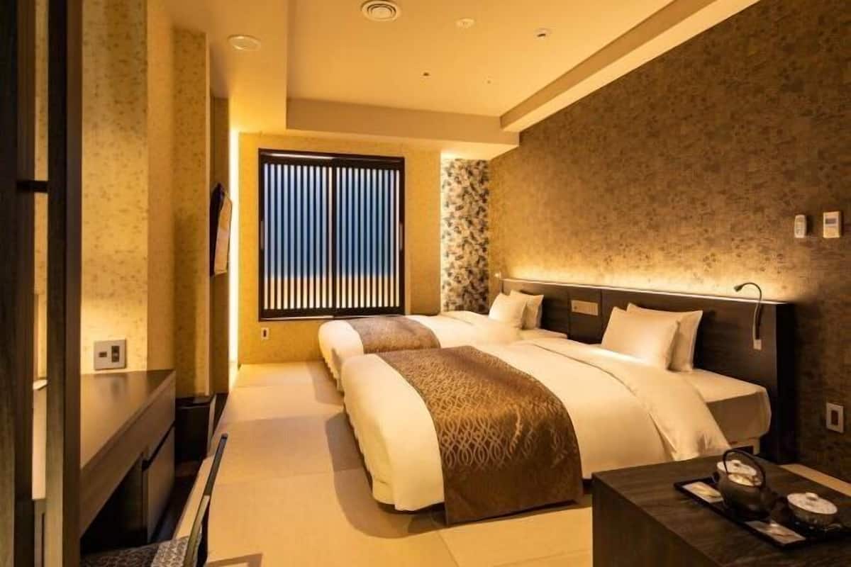 In-room safe, blackout curtains, soundproofing, iron/ironing board