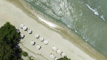 Vista a la playa o el mar