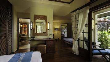 Deluxe Cottage | Minibar, in-room safe, rollaway beds, free WiFi