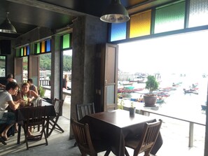 Bar (on property) - Bro&Sis Place (Koh Tao)